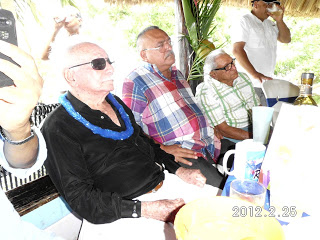 René Vhalis, su hijo Roberto y Del Valle Suárez