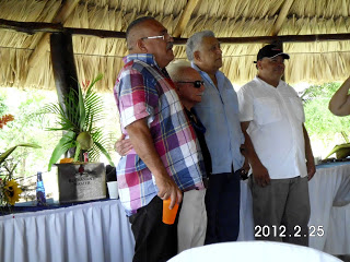 Roberto vino de Punta Cana y el coronel Juan Vhalis de Valencia para estar presentes en el agasajo cumpleañero